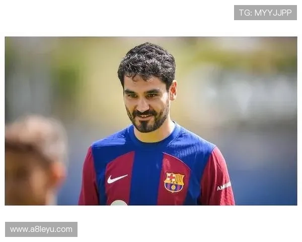 京多安巴萨首秀亮眼，助攻进球展现强大实力